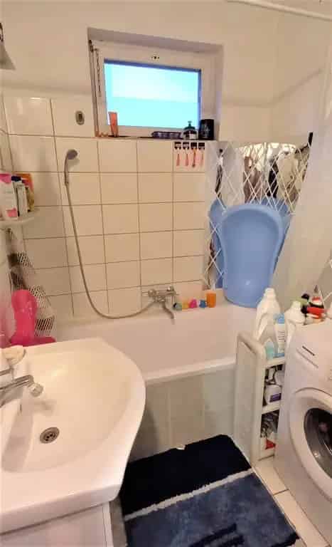 Ház Kiadó , Dunakeszi járás, Közép-Magyarország