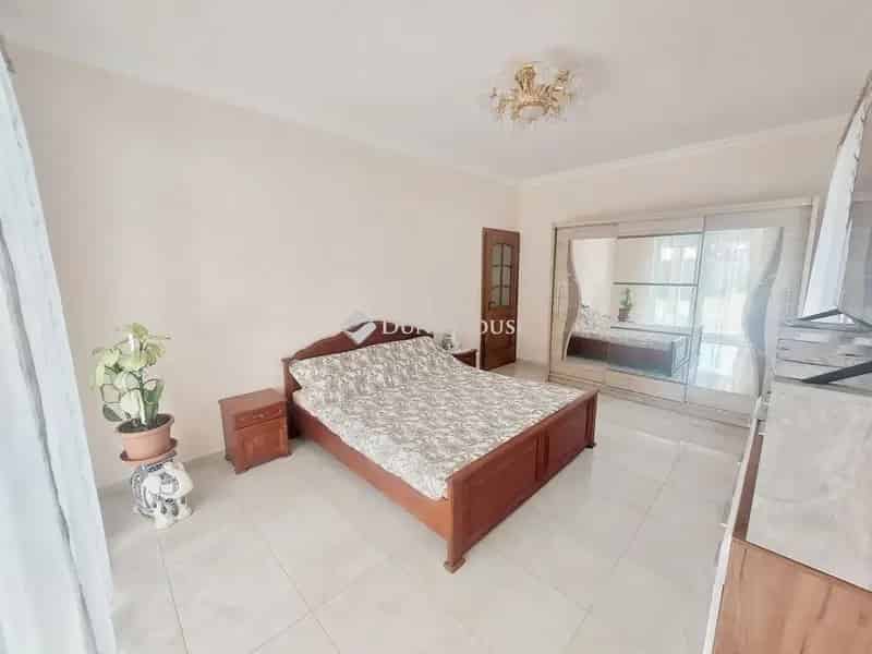 Ház Kiadó , Dunakeszi járás, Közép-Magyarország