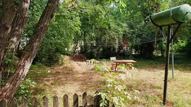 Balatonkenesei eladó telek - 2158nm - hétvégi ház építésre ideális