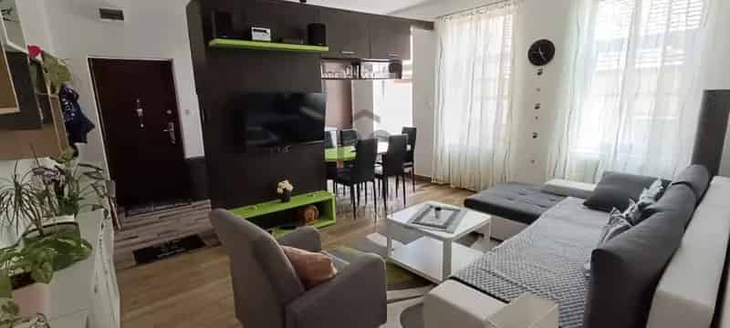 Pécsi eladó lakás, H491437