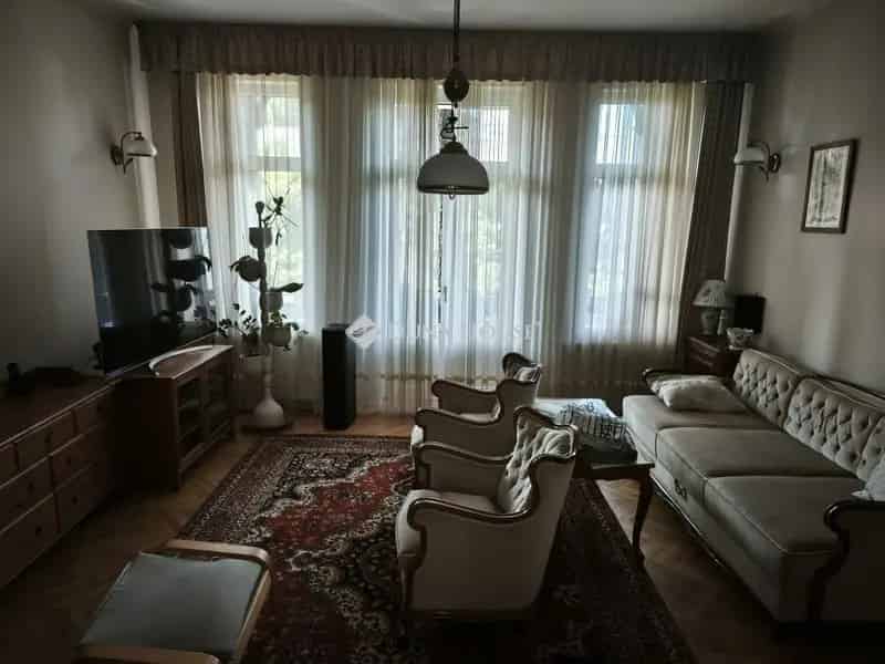 Ház Kiadó , Bonyhádi járás, Dunántúl