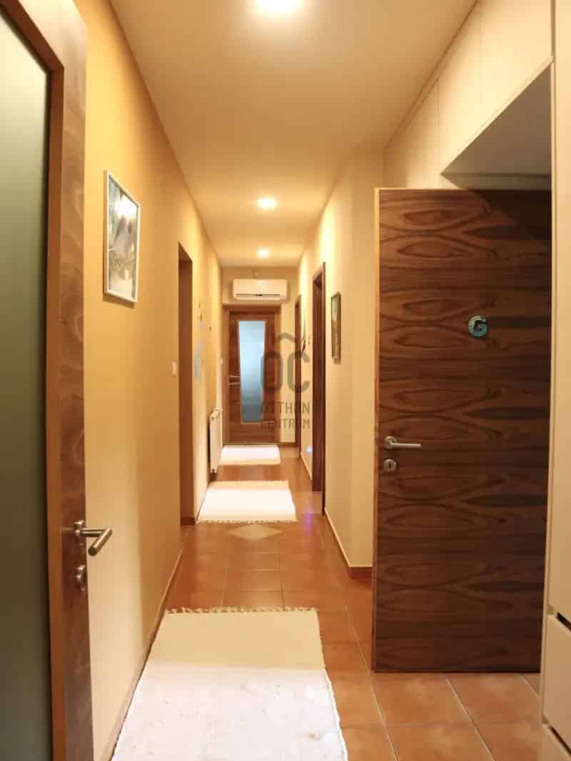 Ház Kiadó , Szombathelyi járás, Dunántúl