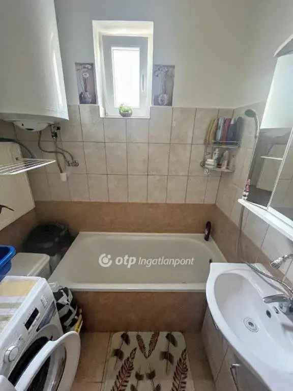 Ház Kiadó , Pécsi járás, Dunántúl