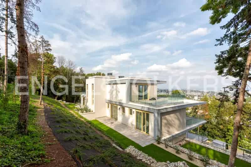 Városi panorámás minimál Penthouse
