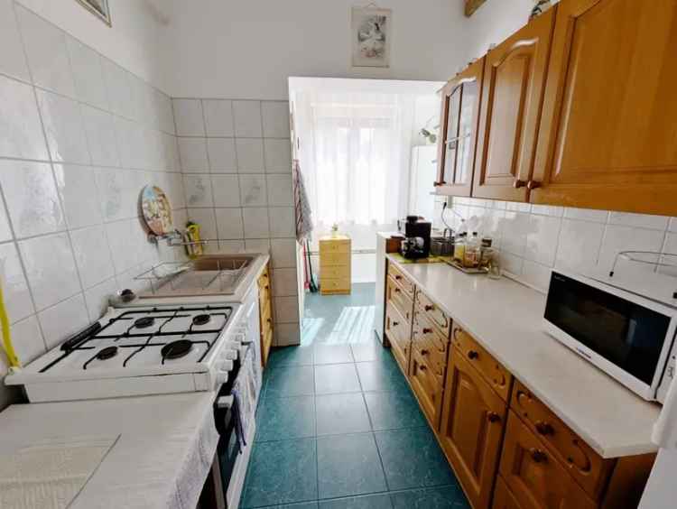 Ház Kiadó , Budapest, Közép-Magyarország