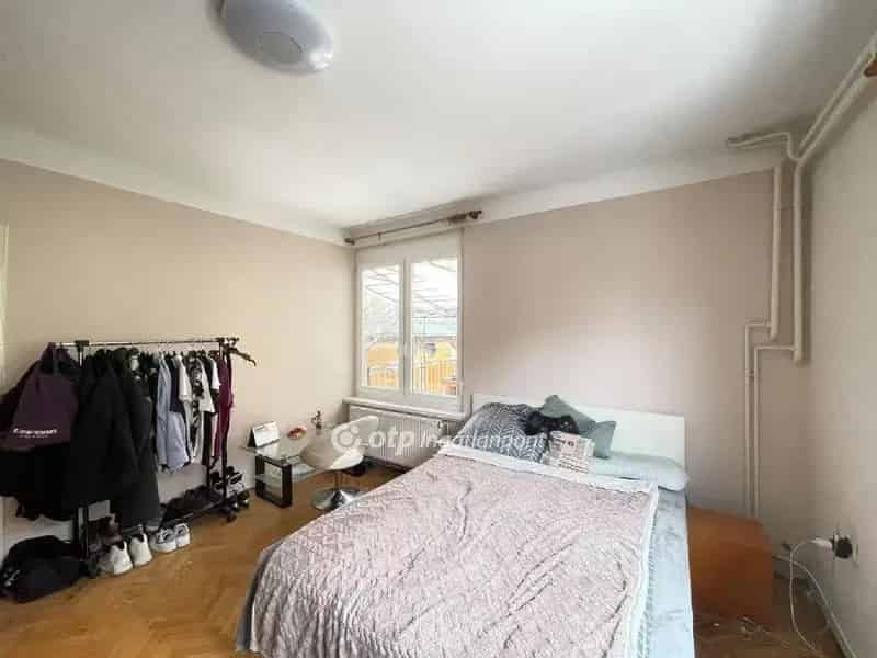 Ház Kiadó , Budapest, Közép-Magyarország