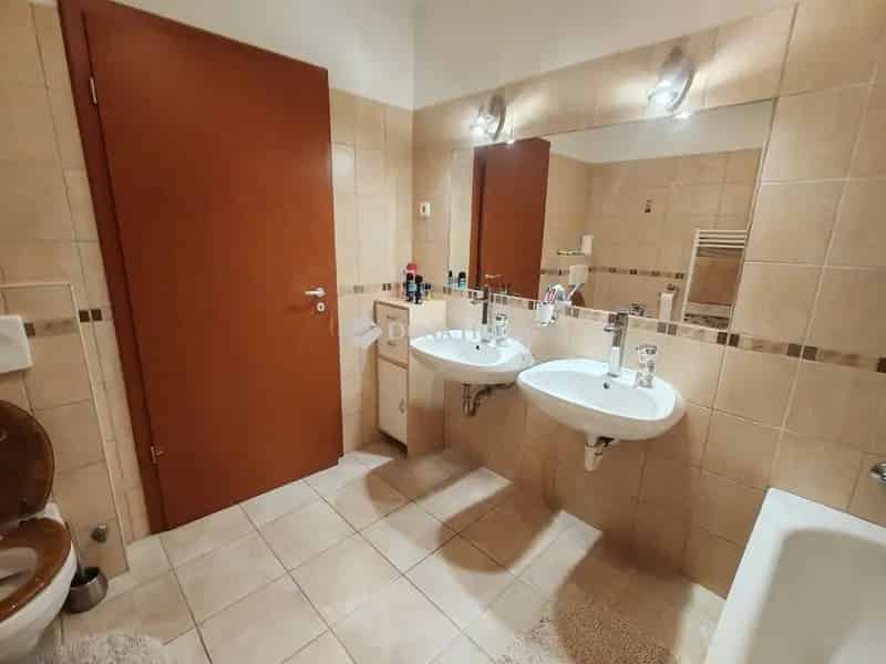 Ház Kiadó , Budapest, Közép-Magyarország