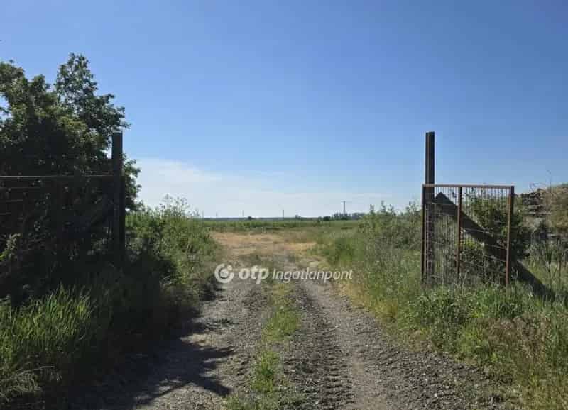 Telek Kiadó , Szolnoki járás, Alföld és Észak