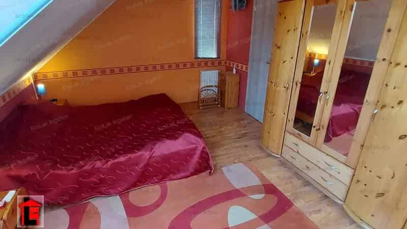 Ház Kiadó , Győri járás, Dunántúl