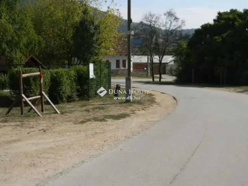Telek Eladó , Pilisborosjenő, Közép-Magyarország