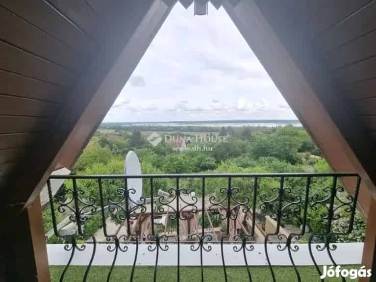 Sukorói eladó ház Velencei-tó panorámával 104 nm