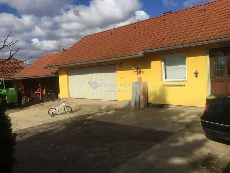 Ház Eladó , Újpetre, Dunántúl
