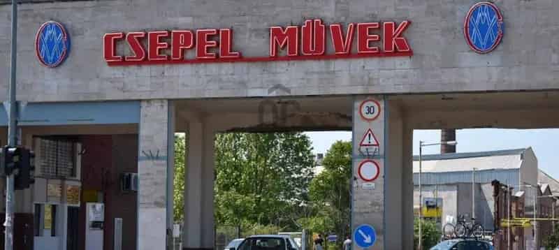 Csepel Ipari Ingatlan Eladó 13000 m2 Darupályával