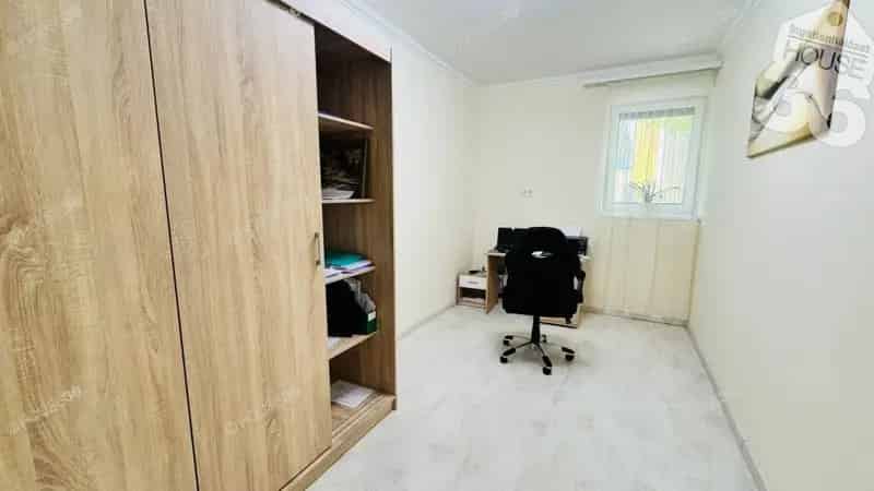 Kecskemét Belváros 217 m2-es Felújított Családi Ház