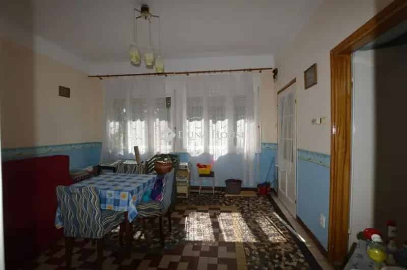 Ház Kiadó , Tapolcai járás, Dunántúl