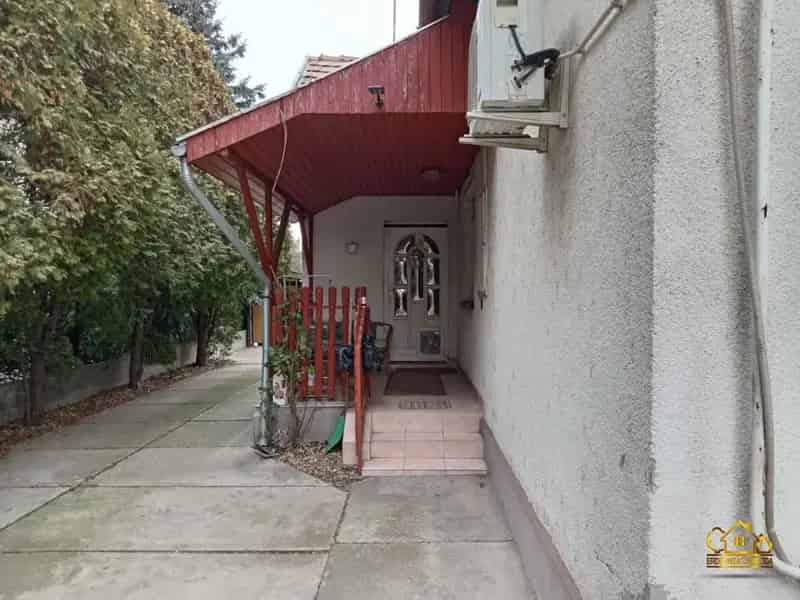 Ház Kiadó , Szigetszentmiklósi járás, Közép-Magyarország
