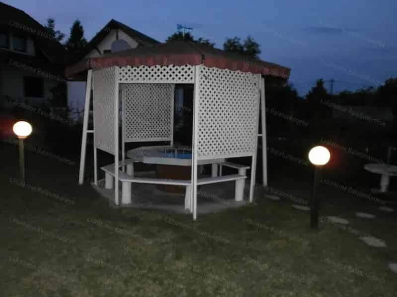 Ház Kiadó , Balatonalmádi járás, Dunántúl