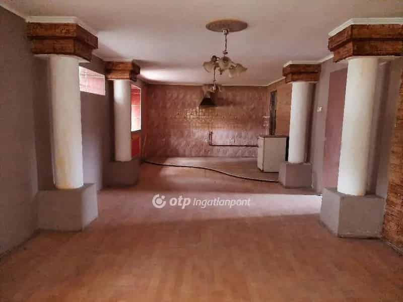 179 m2-es felujitando csaldi haz Ketegyhazan