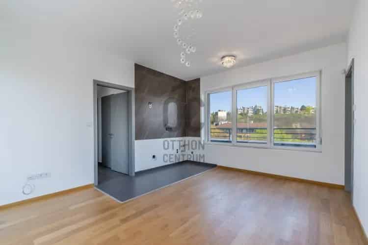 Budapest II. kerületi eladó újépítésű lakás, U0048172