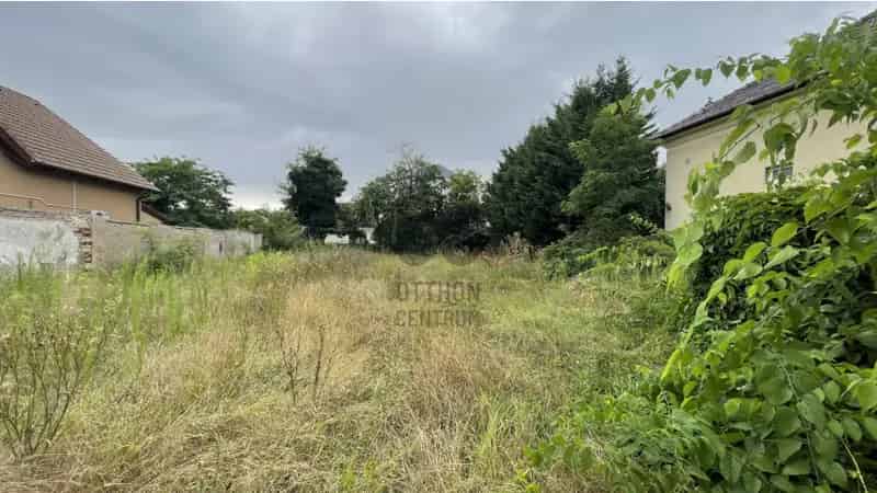 Budapest XV. kerületi eladó telek, T040576