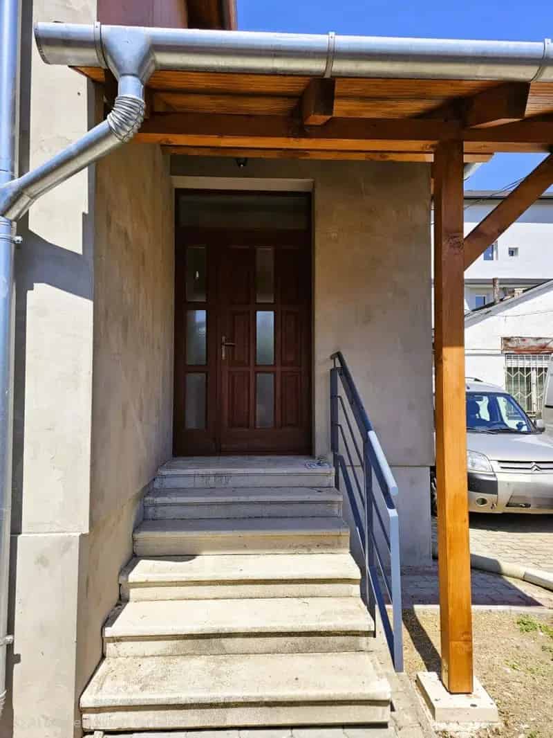 Ház Kiadó , Budapest, Közép-Magyarország