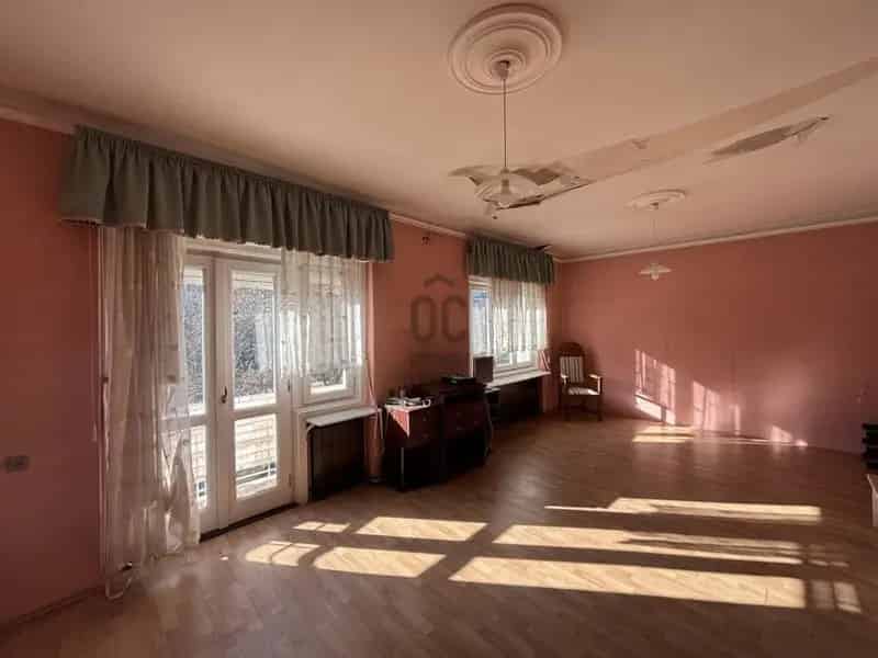 Ház Kiadó , Budapest, Közép-Magyarország