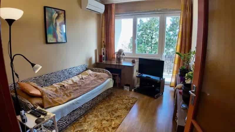 Ház Kiadó , Budapest, Közép-Magyarország