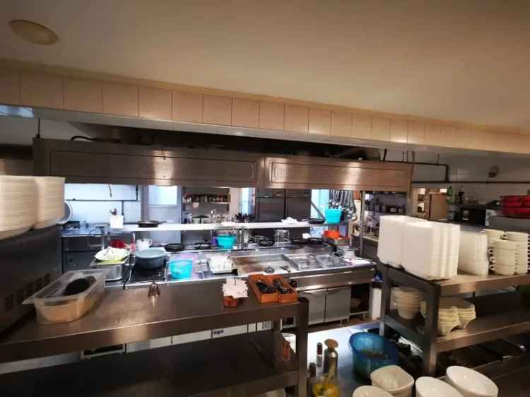 Balatonföldvár étterem eladó - 450m2 - felújított - napelem