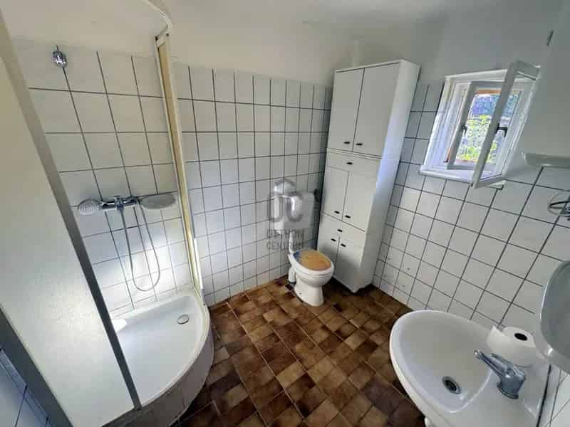 Ház Kiadó , Gödöllői járás, Közép-Magyarország