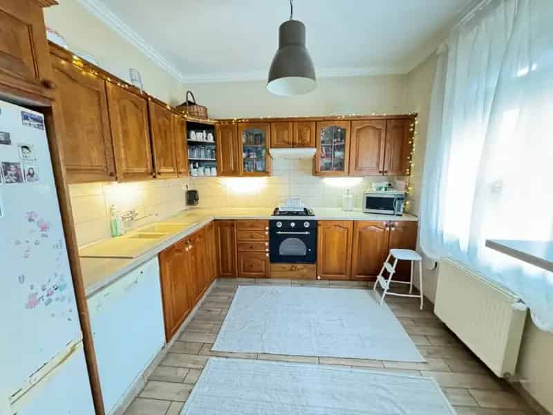 Ház Kiadó , Állomás utca, Biatorbágy, Közép-Magyarország