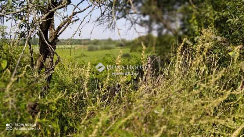 Telek Eladó , Tokaj, Alföld és Észak