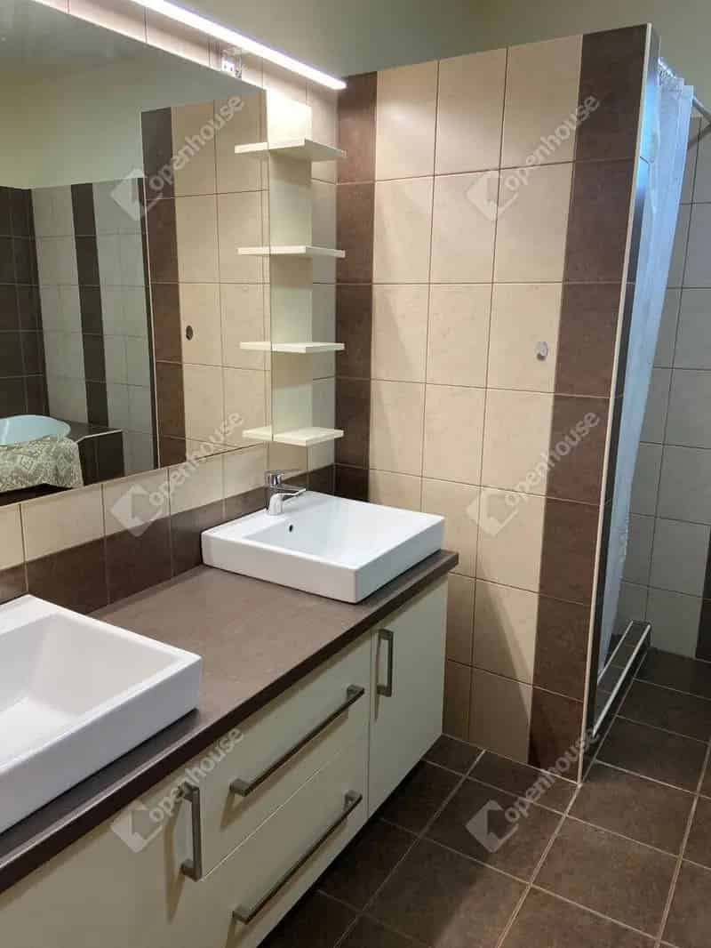Ház Kiadó , Győri járás, Dunántúl