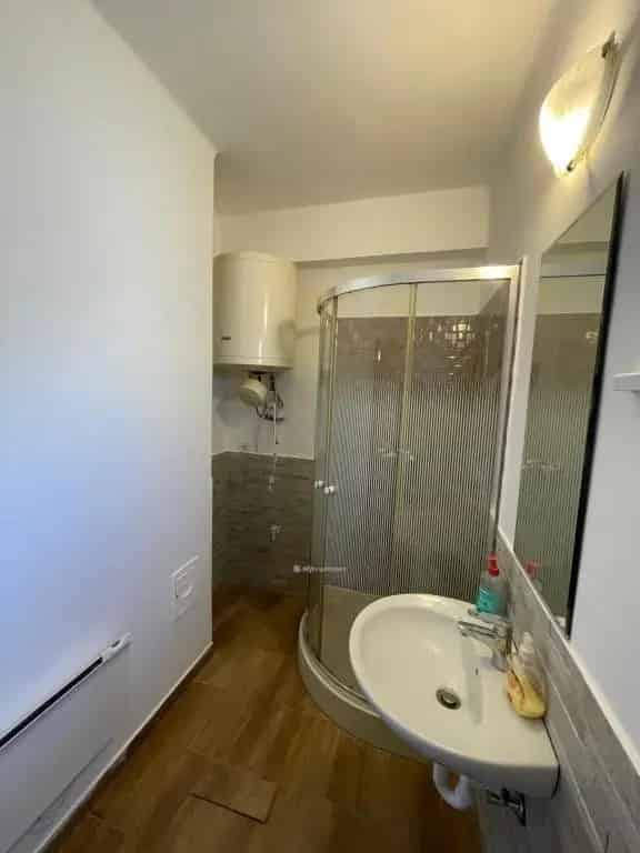 Ház Kiadó , Budapest, Közép-Magyarország