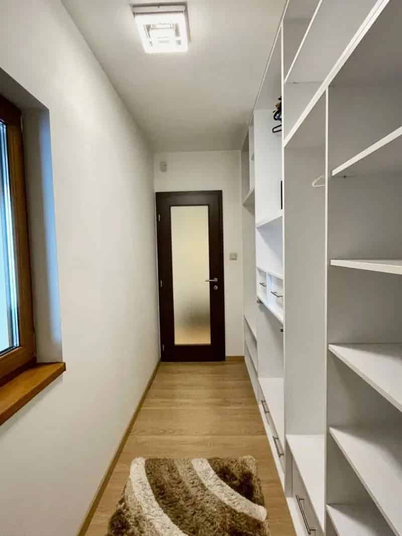 Ház Kiadó , Budapest, Közép-Magyarország