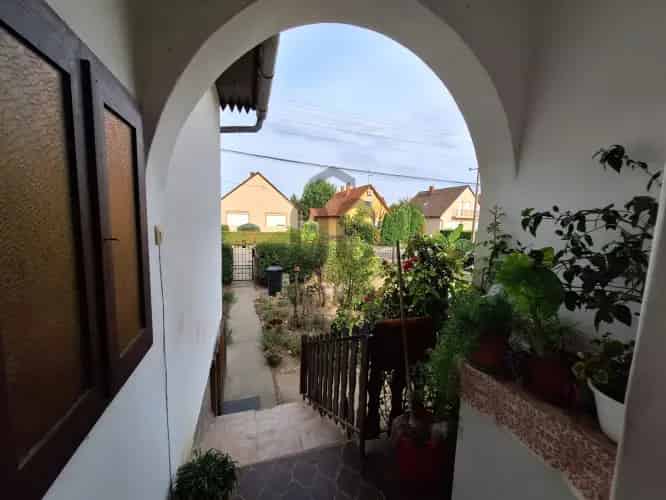 Szekszárdi eladó családi ház, H490237