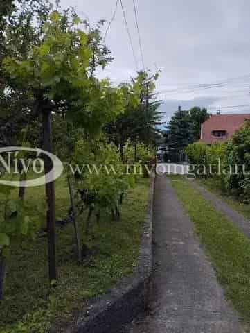 Ház Kiadó , Balatonfüredi járás, Dunántúl