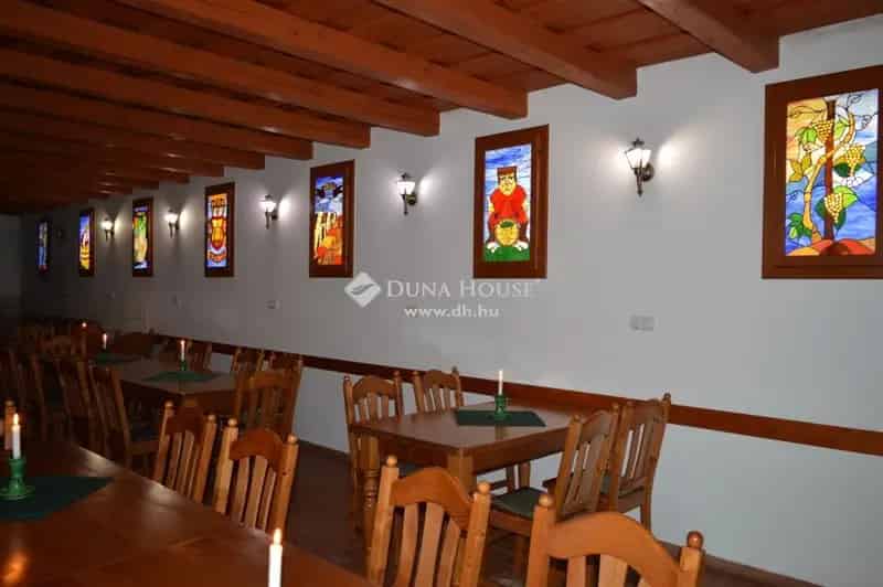 Telek Eladó , Tokaj, Alföld és Észak