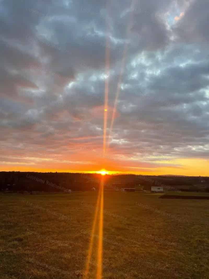 Telek Kiadó , Balatonalmádi járás, Dunántúl