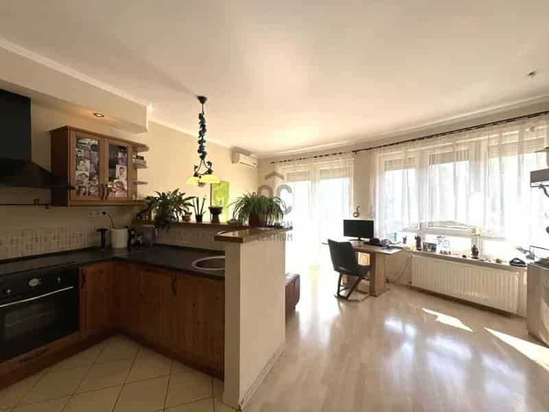 Lakás Kiadó , Budapest, Közép-Magyarország