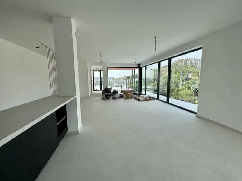 Ház Kiadó , Budakeszi járás, Közép-Magyarország