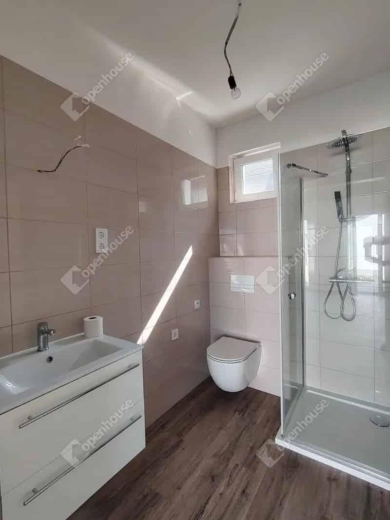 Ház Kiadó , Székesfehérvári járás, Dunántúl