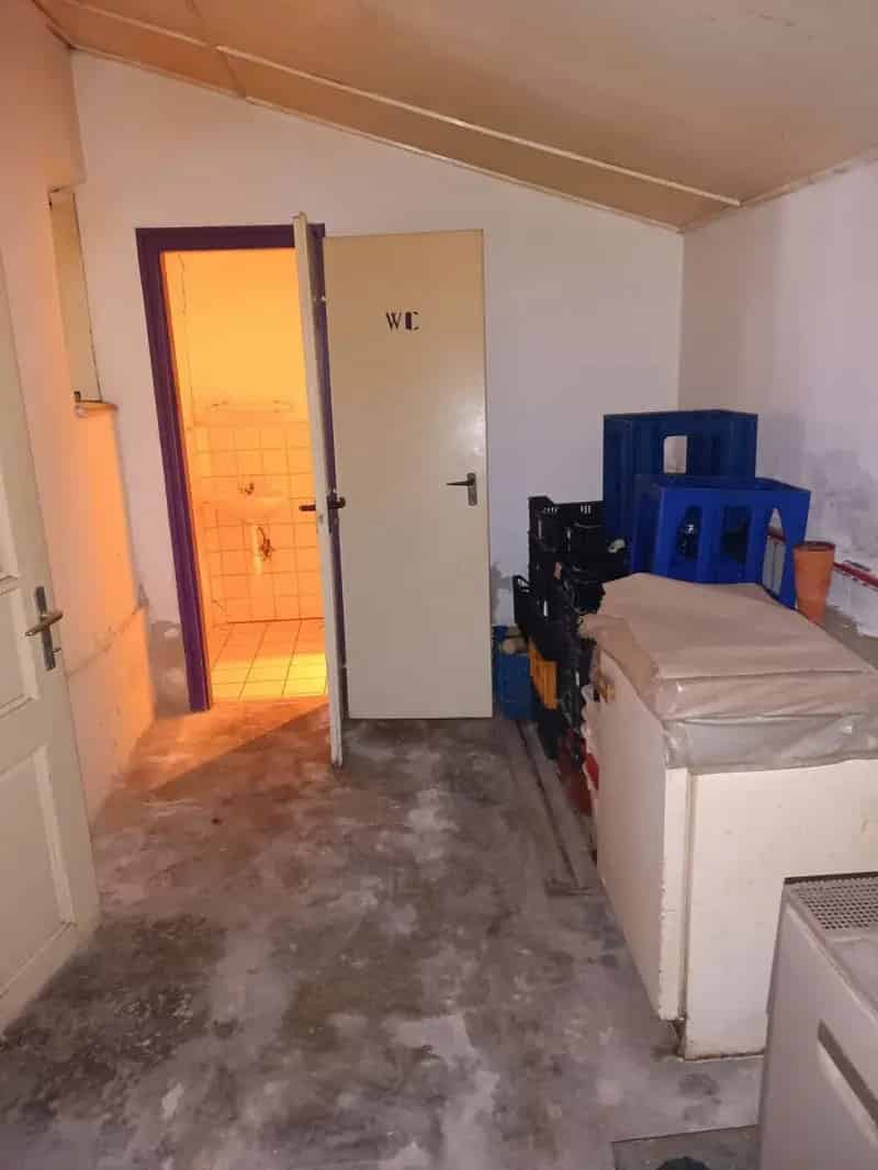 Ház Kiadó , Ajkai járás, Dunántúl
