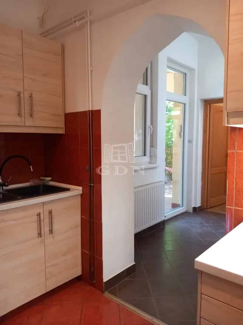 Ház Kiadó , Budapest, Közép-Magyarország