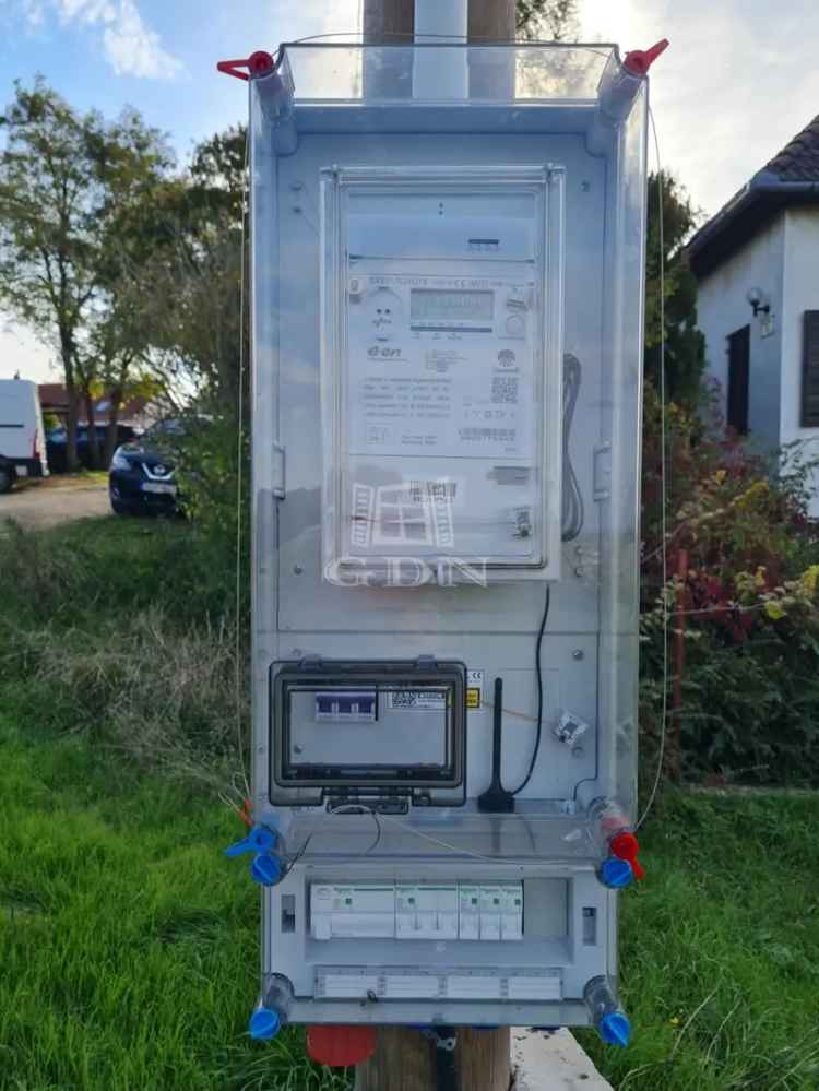 Telek Kiadó , Baross köz, Pécel, Közép-Magyarország
