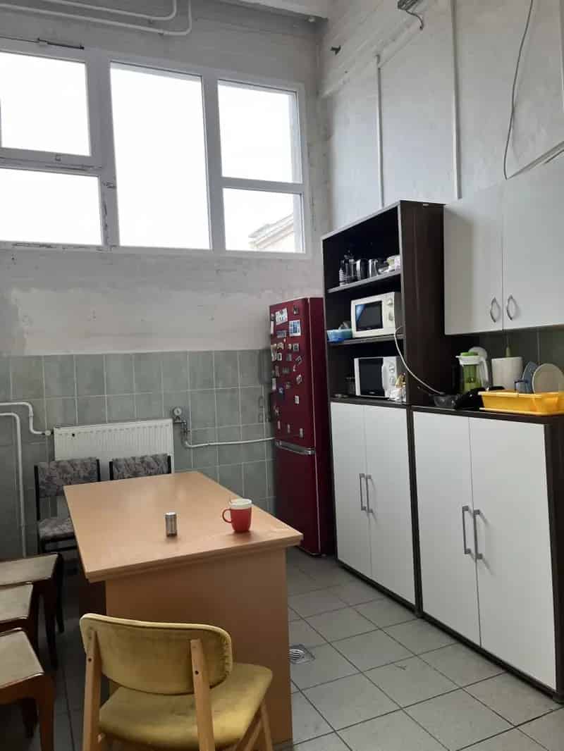 Üzleti célú Kiadó , Budapest, Közép-Magyarország