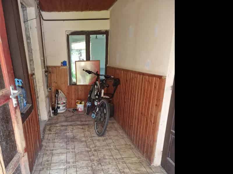 Ház Kiadó , Monori járás, Közép-Magyarország