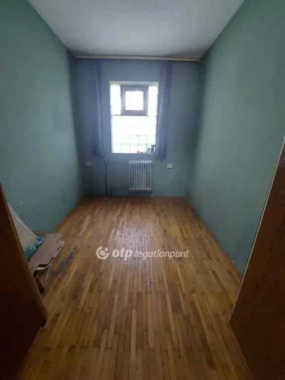 Ház Kiadó , Martonvásári járás, Dunántúl