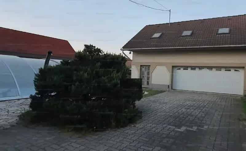 Ház Kiadó , Kiskőrösi járás, Alföld és Észak