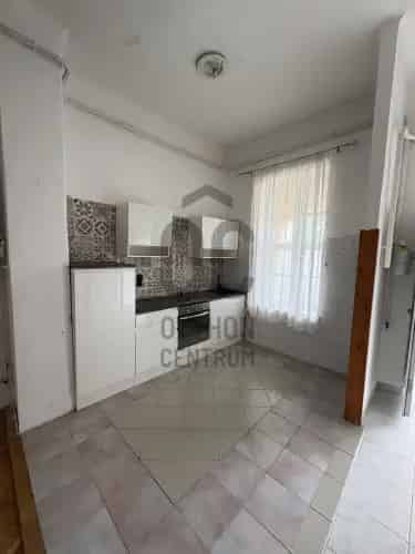 Pécsi eladó lakás, DLK069704