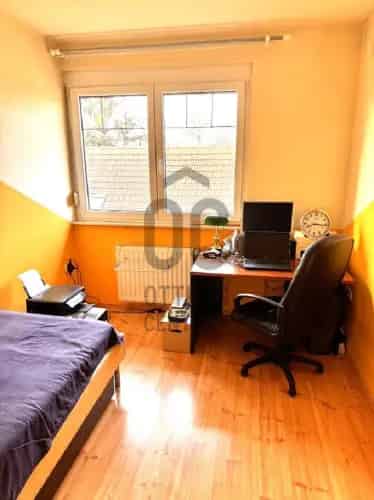 Budakeszii eladó lakás, H437100